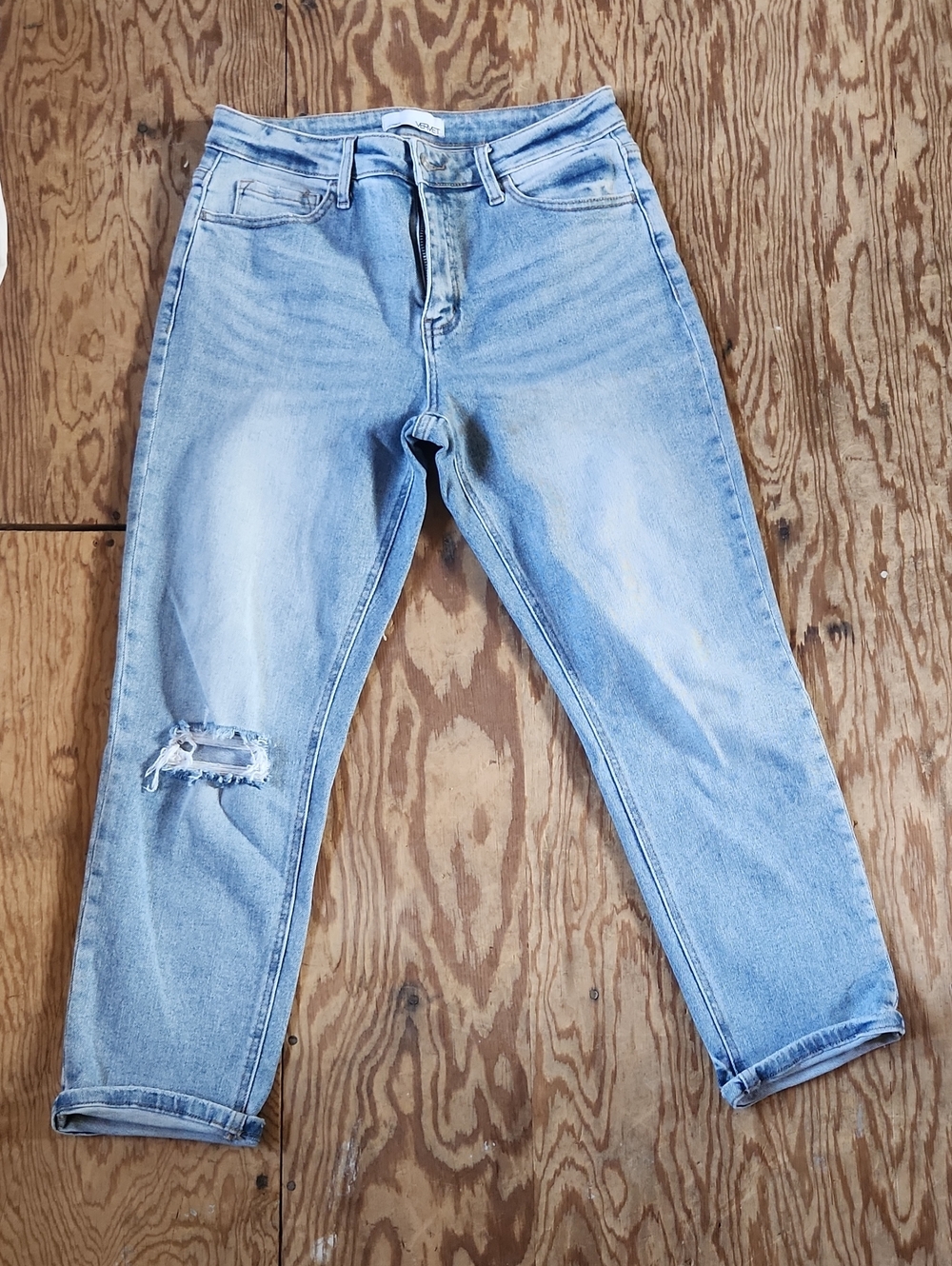 VERVET BY FLYING MONKEY Light Blue Boyfriend Jeans with Knee Distress